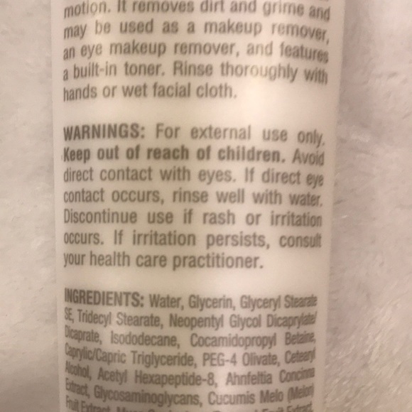 Reclaim with Argireline R total facial cleanser - Picture 8 of 10